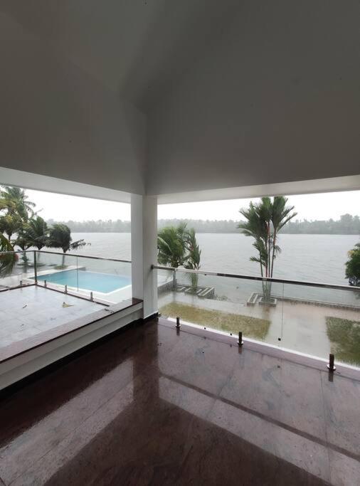 Riveria Portico Villa North Paravur Exteriör bild