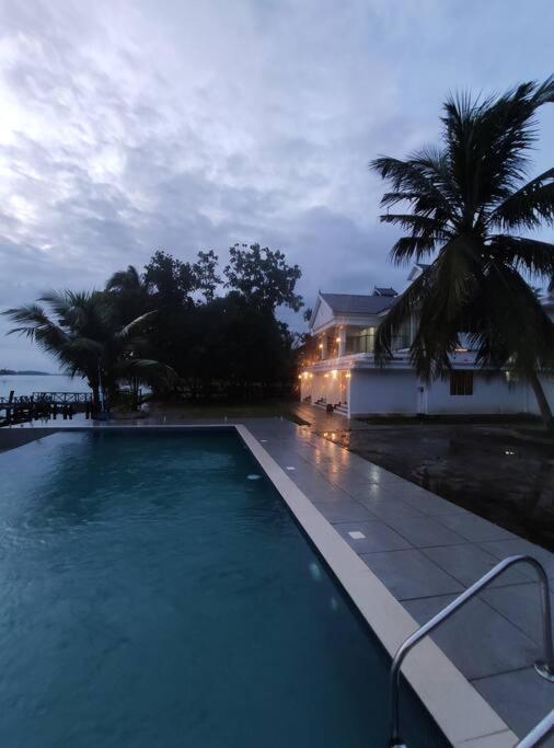 Riveria Portico Villa North Paravur Exteriör bild